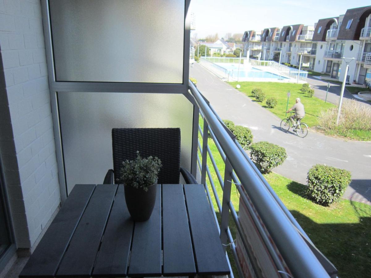 Lovely Apartment Near The Sea Bredene Exterior photo