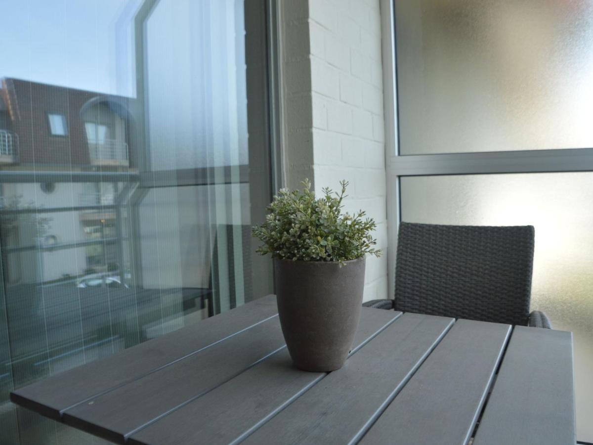 Lovely Apartment Near The Sea Bredene Exterior photo