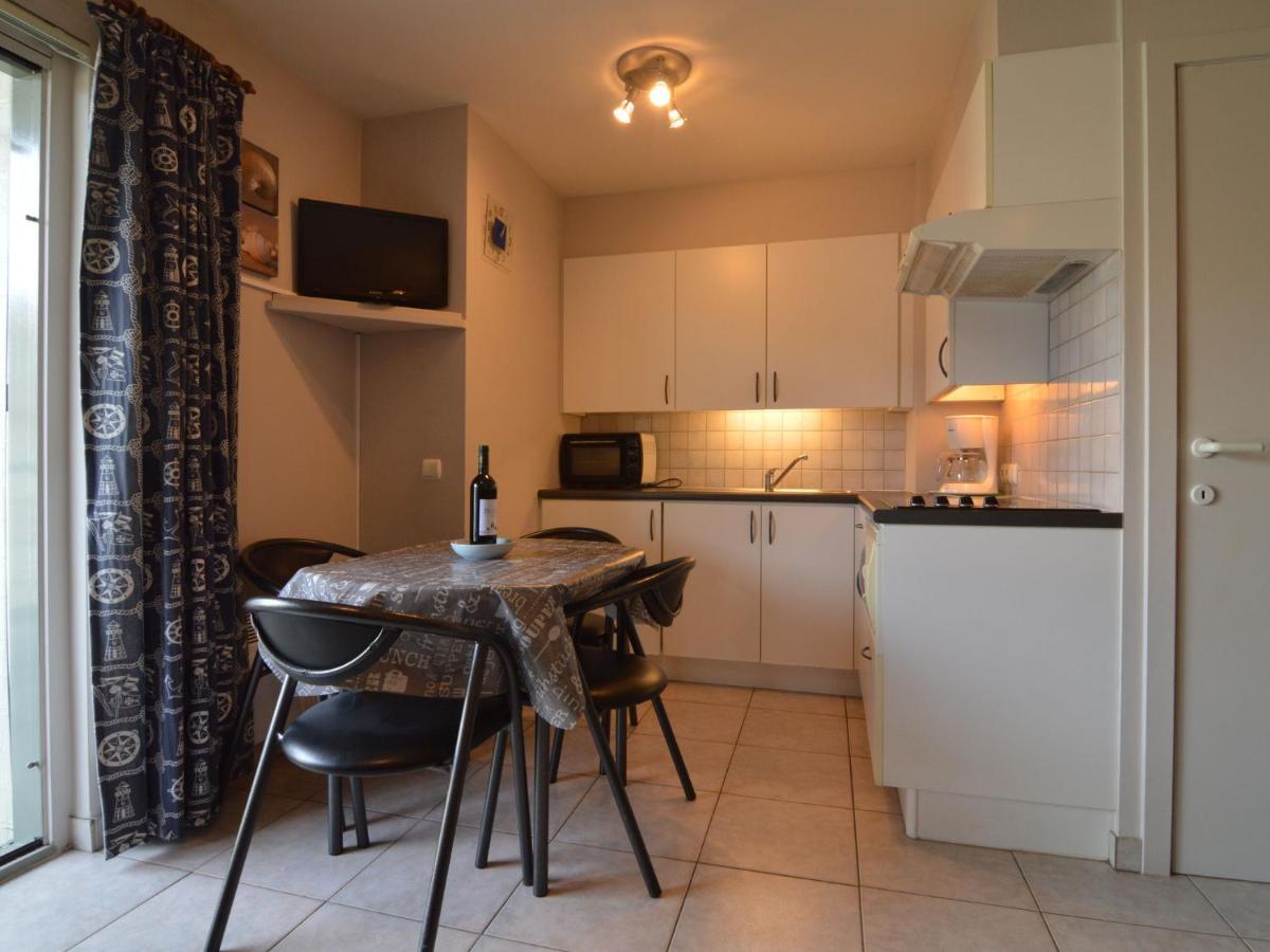 Lovely Apartment Near The Sea Bredene Exterior photo